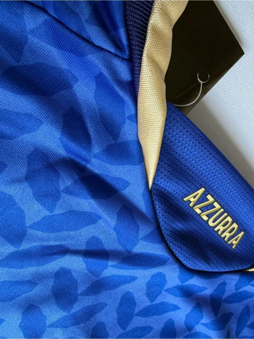 adidas Italia Blue Soccer Jersey with Gold Accents 2026 size L
